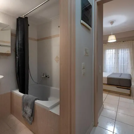 Square Apt